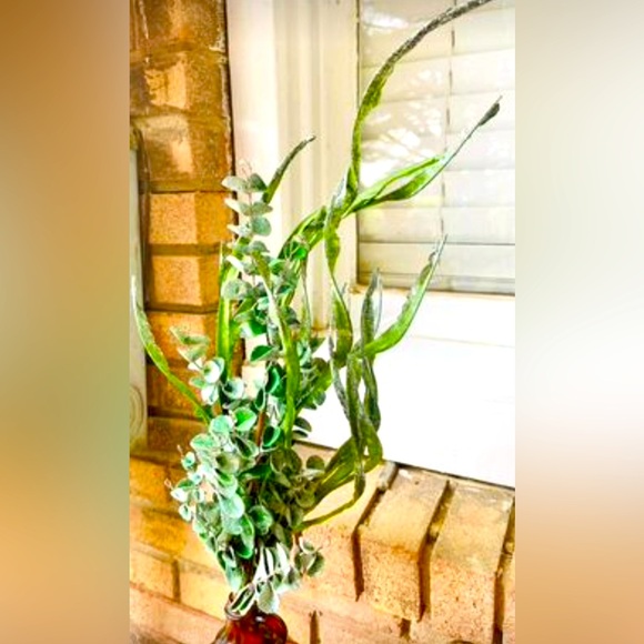 *Winter Sparkle Eucalyptus Spray - Picture 1 of 7